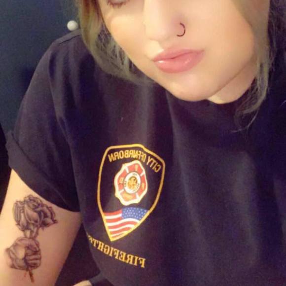 Meet your Posher, Madison - Picture 5 of 5